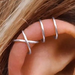 ⚜️𝟯𝟬%𝗢𝗙𝗙 𝗯𝘂𝗻𝗱𝗹𝗲𝘀 𝟯+⚜️ NEW 2 Simple Ear Cuffs Set